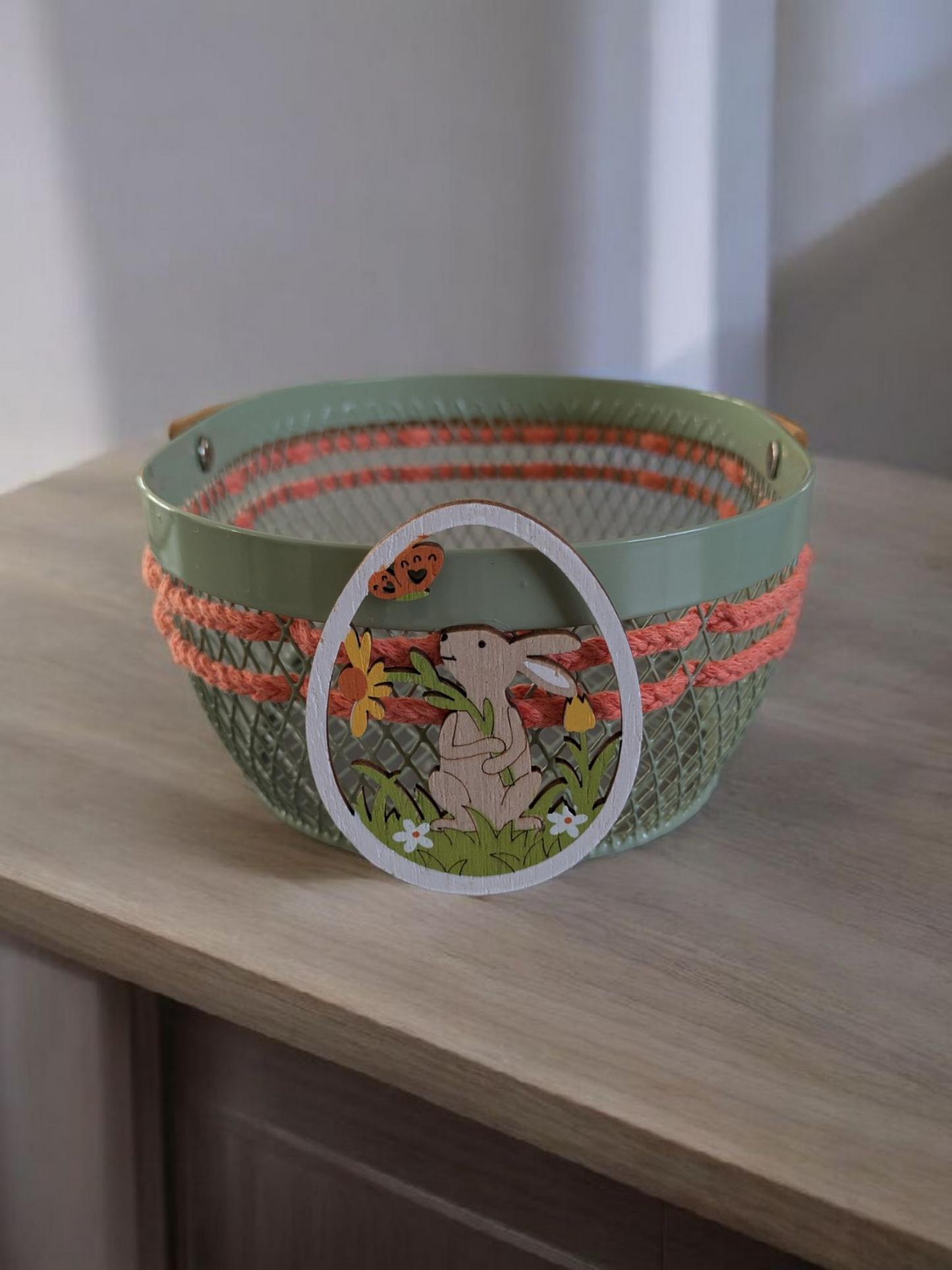 Petit panier Pâques acier/bois/macramé