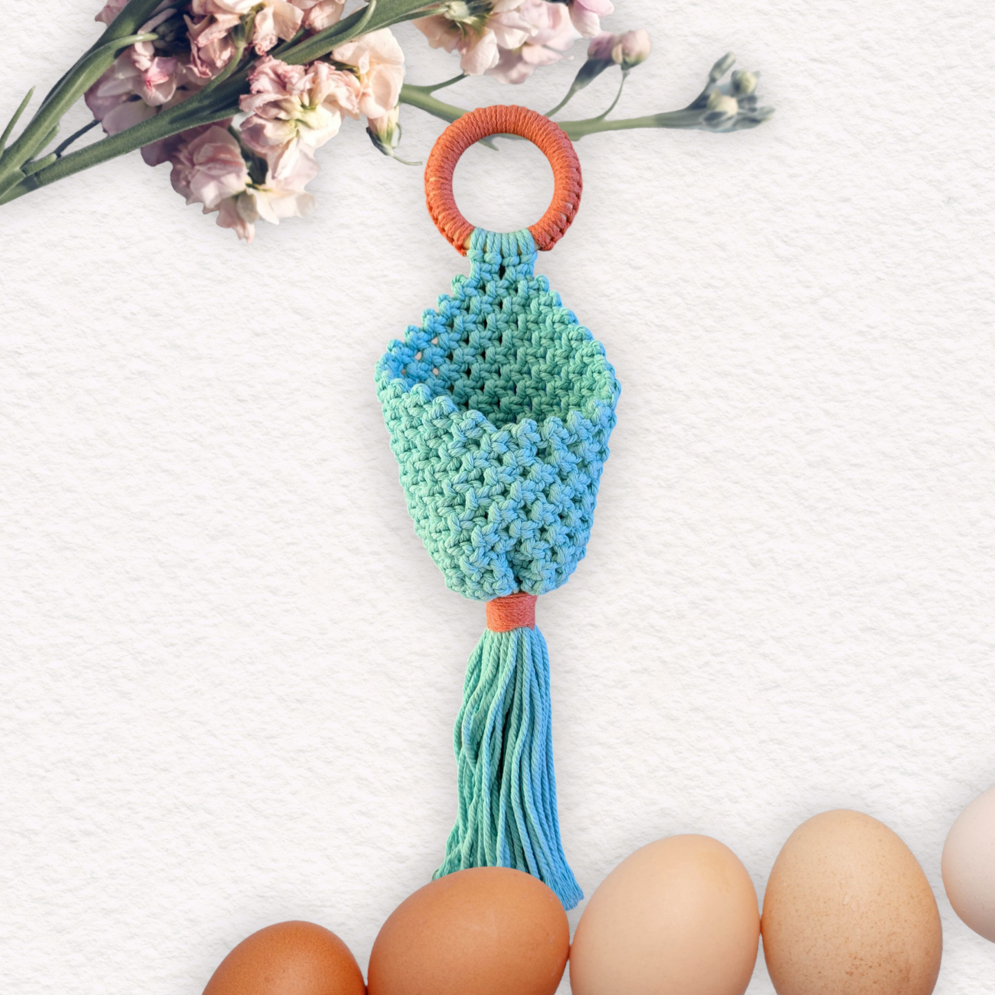 Petit panier en macramé