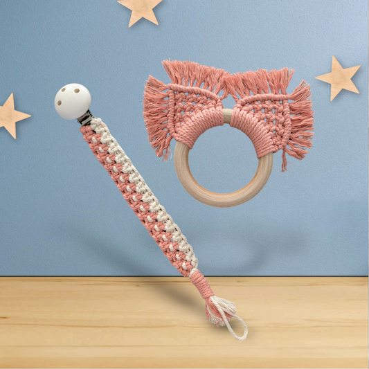 Ensemble attache tétine et anneaux de dentition